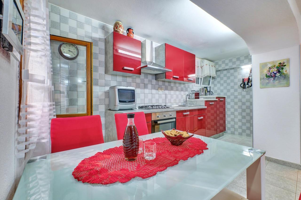 Apartmani Rukonic Aleksandar Nerezine Exterior photo