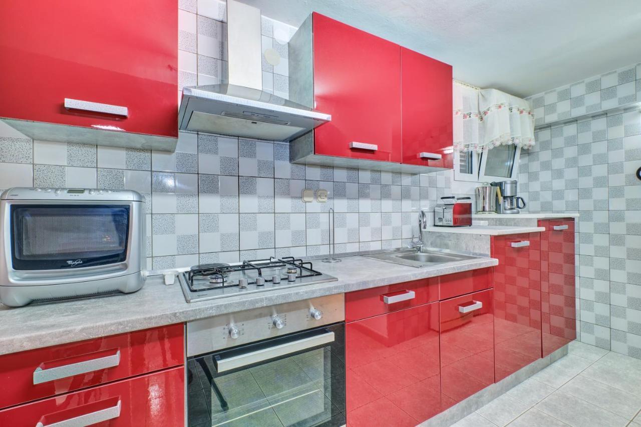 Apartmani Rukonic Aleksandar Nerezine Exterior photo