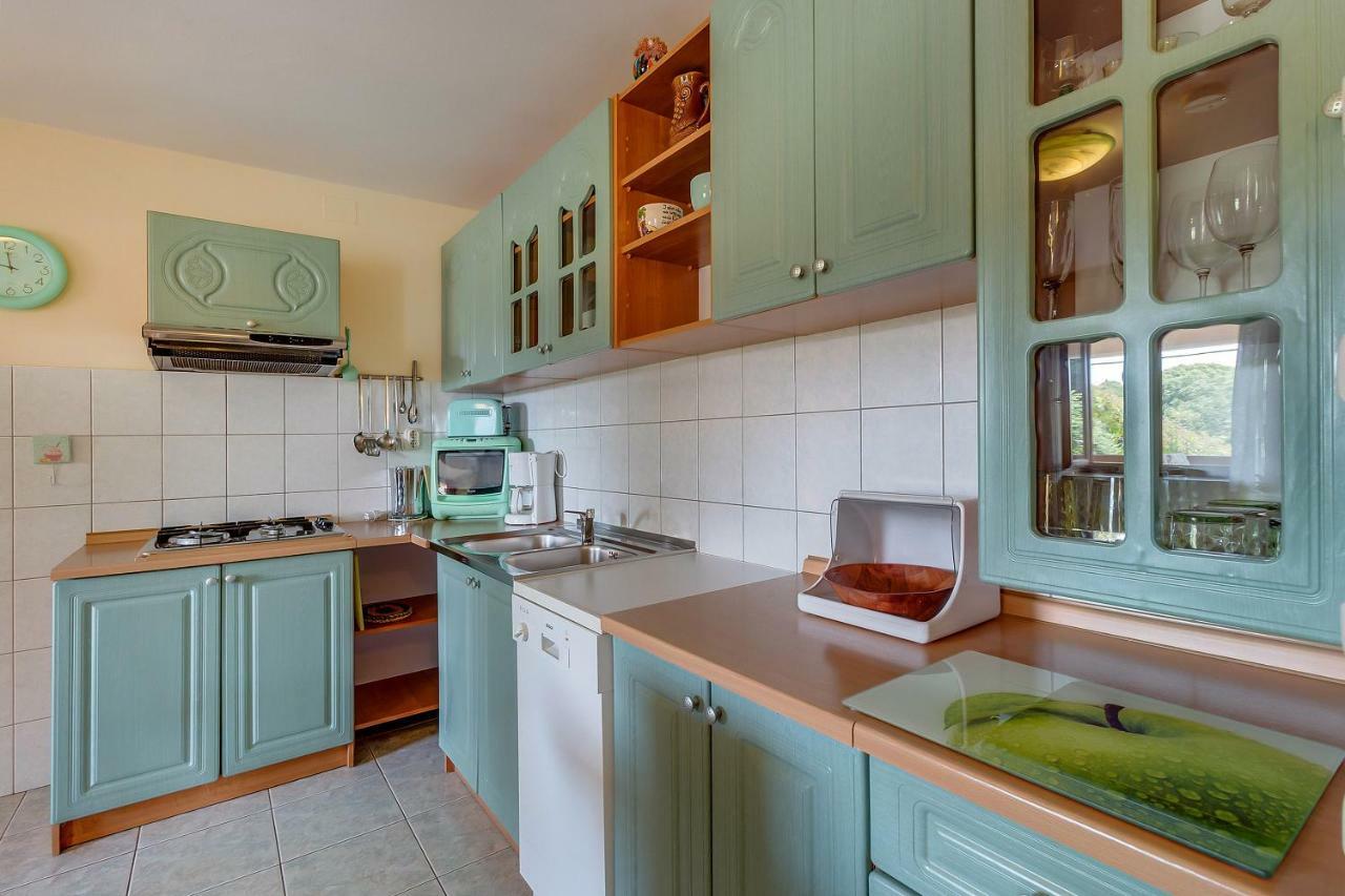 Apartmani Rukonic Aleksandar Nerezine Exterior photo