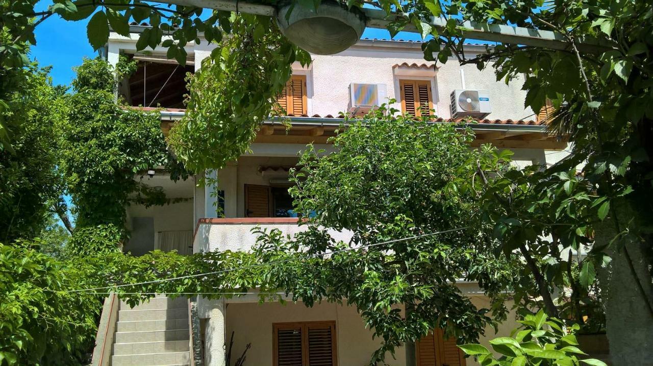 Apartmani Rukonic Aleksandar Nerezine Exterior photo